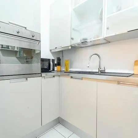 Quiet And Cozy Retreat Apartament Mediolan